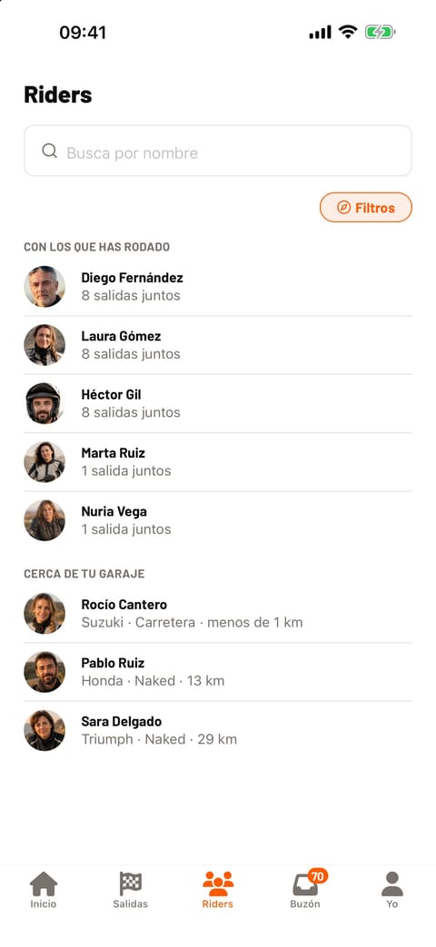 Captura de la app: la pestaña Riders, con el buscador y los riders cerca de tu garaje